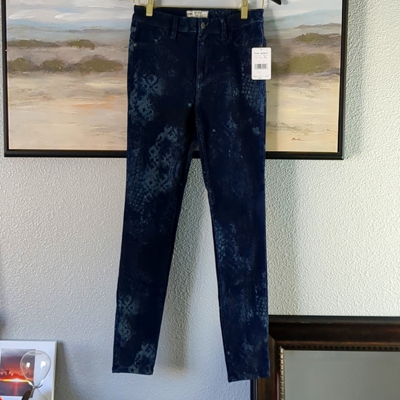 Free People Denim - NWT Free people Indigo Combo High Rise Skinny Jeans Size 27